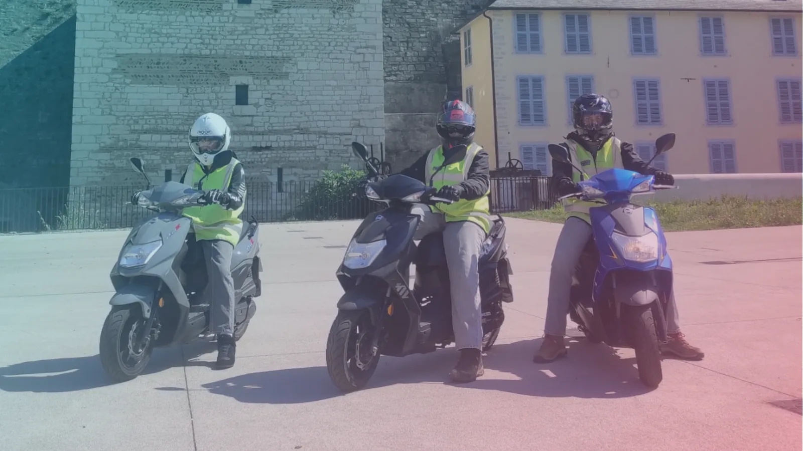 Formation permis AM scooter à Pau, Morlaàs et Garlin — YA'K ROULER
